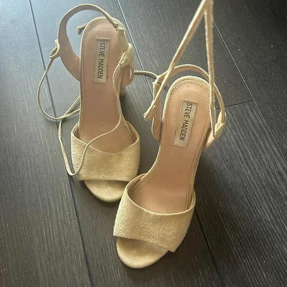 Steve Madden Heels - Picture 2 of 2